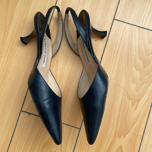 Manolo Blahnik Slingback kitten heel - Picture 4 of 8